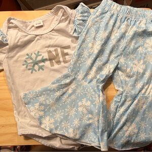 Infant’s 1st Birthday Winter ONEderland Snowflake Ruffle Set